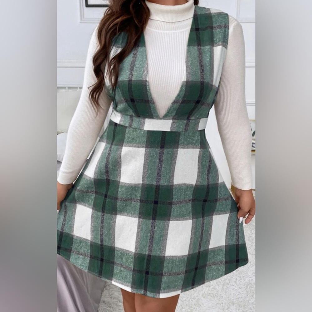 *Green, plaid jumper- flannel feel- size 4X